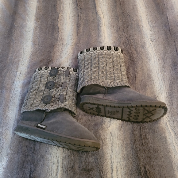 Muk Luks Boots size 8 - Picture 2 of 5